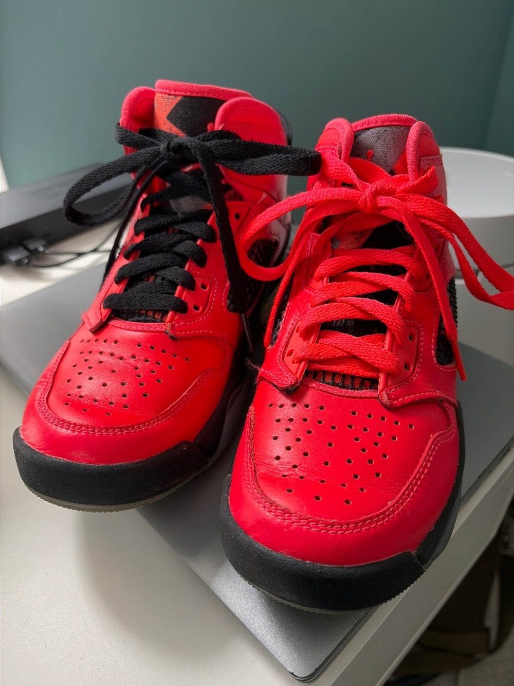 Nike Air Jordan Mars 270 PSG Paris Saint-Germain (CN1079-600) Size 4Y Sneakers